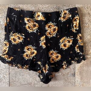 Torrid Black Floral Print Shorts